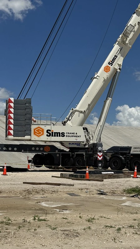Truck Cranes in Tampa FL - 2